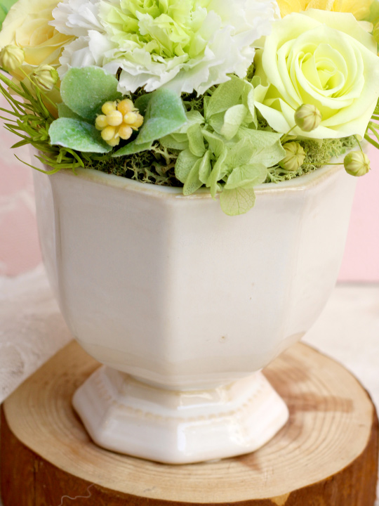 プリザーブドフラワー　花器 ホワイト 陶器製 プレゼント
