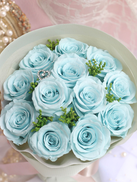 新デザイン プロポーズ ボヌール ライトブルー 12本のバラ花束 プリザーブドフラワー 送料無料 プリザーブドフラワーの通販は大阪の専門店フルールドゥマカロン