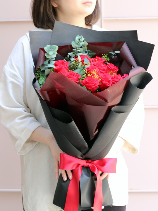 プリザーブドフラワー 花束 ダーズンローズ 赤バラ 12本 プロポーズ 結婚記念日 妻