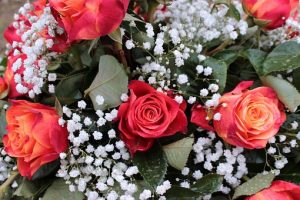 完全版 バラの花言葉は本数や色で変わるの 気になる意味とは プリザーブドフラワー専門通販サイトのフルールドゥマカロン